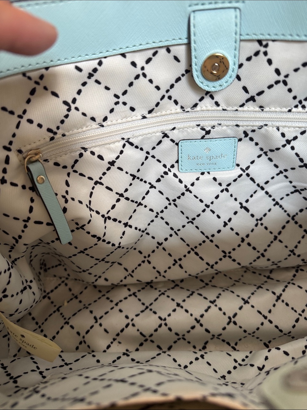 Like New! Kate Spade Crystal Blue saffiano leather satchel with detachable strap - Picture 8 of 13